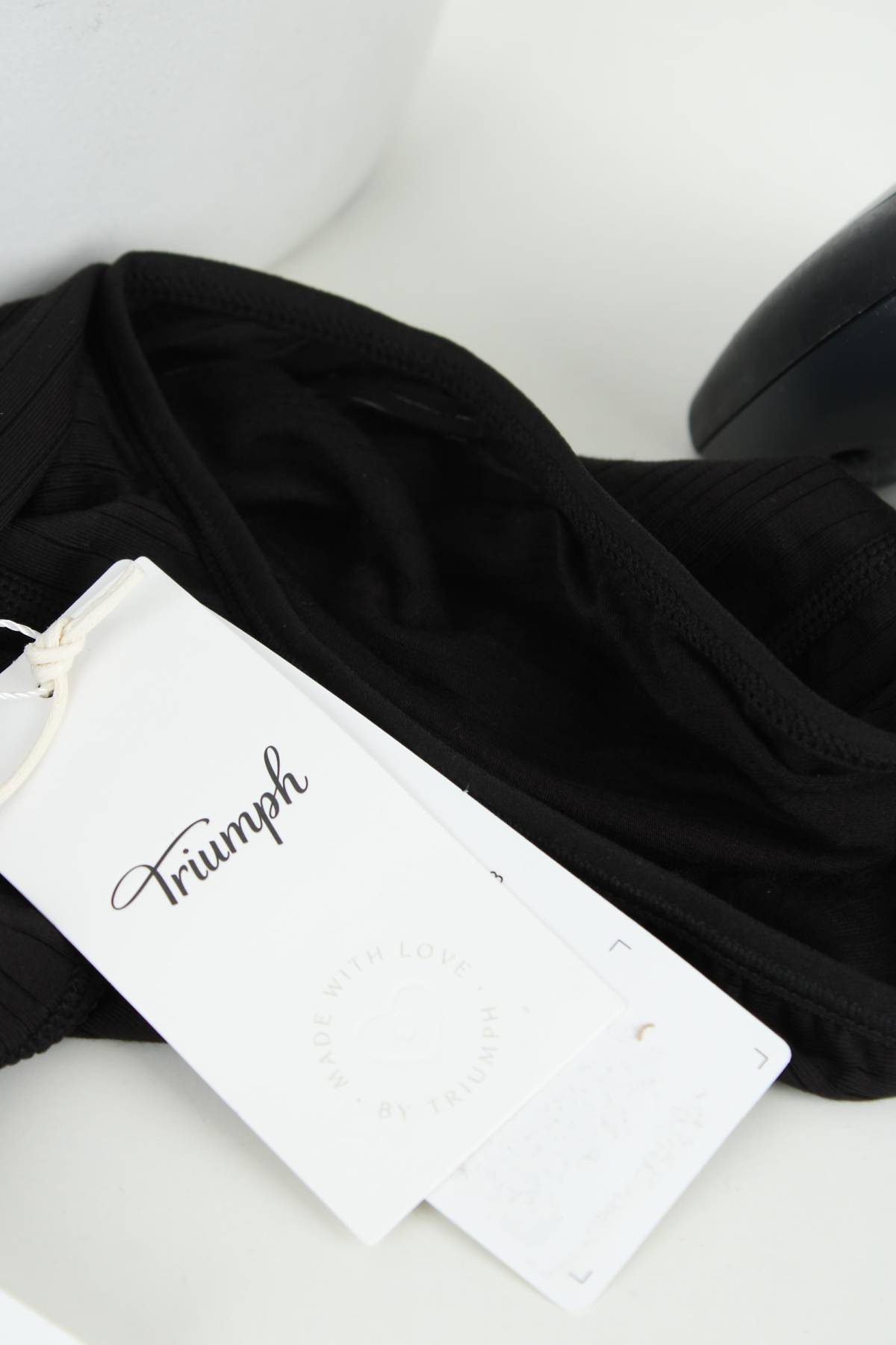 Дамско боди Triumph3