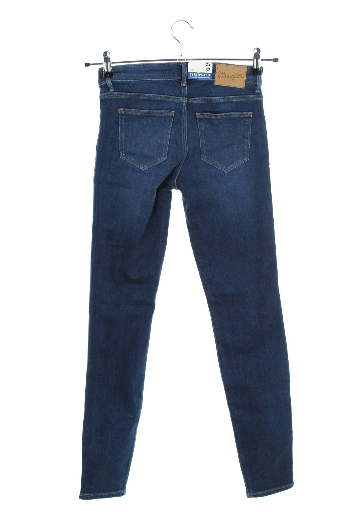 Дамски дънки Wrangler2