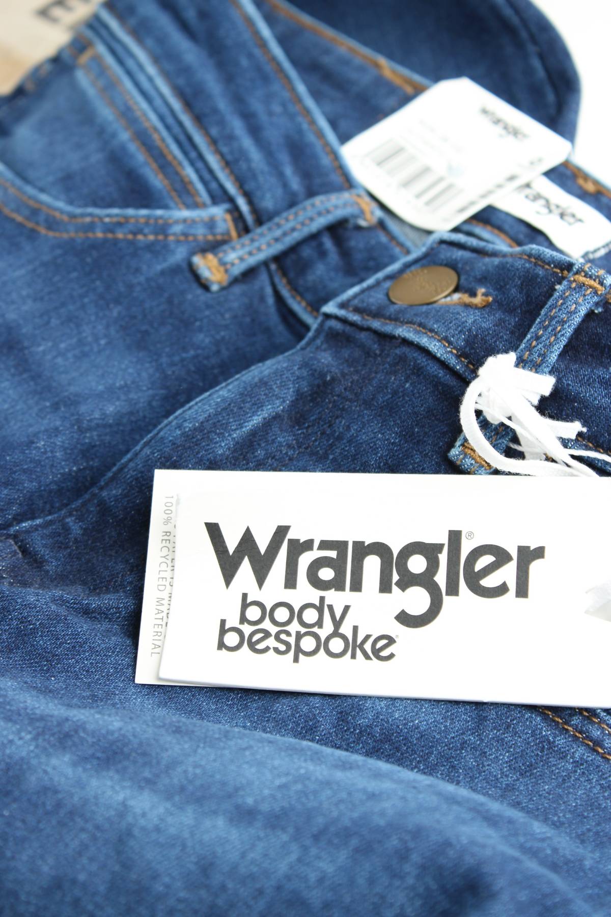 Дамски дънки Wrangler3