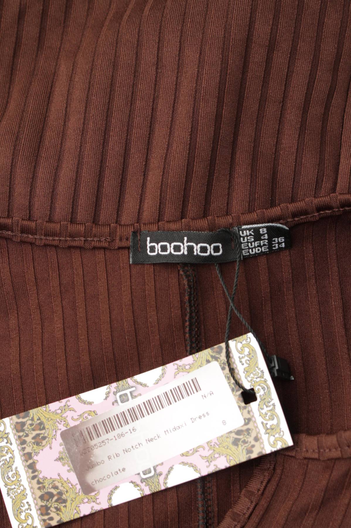 Рокля Boohoo3