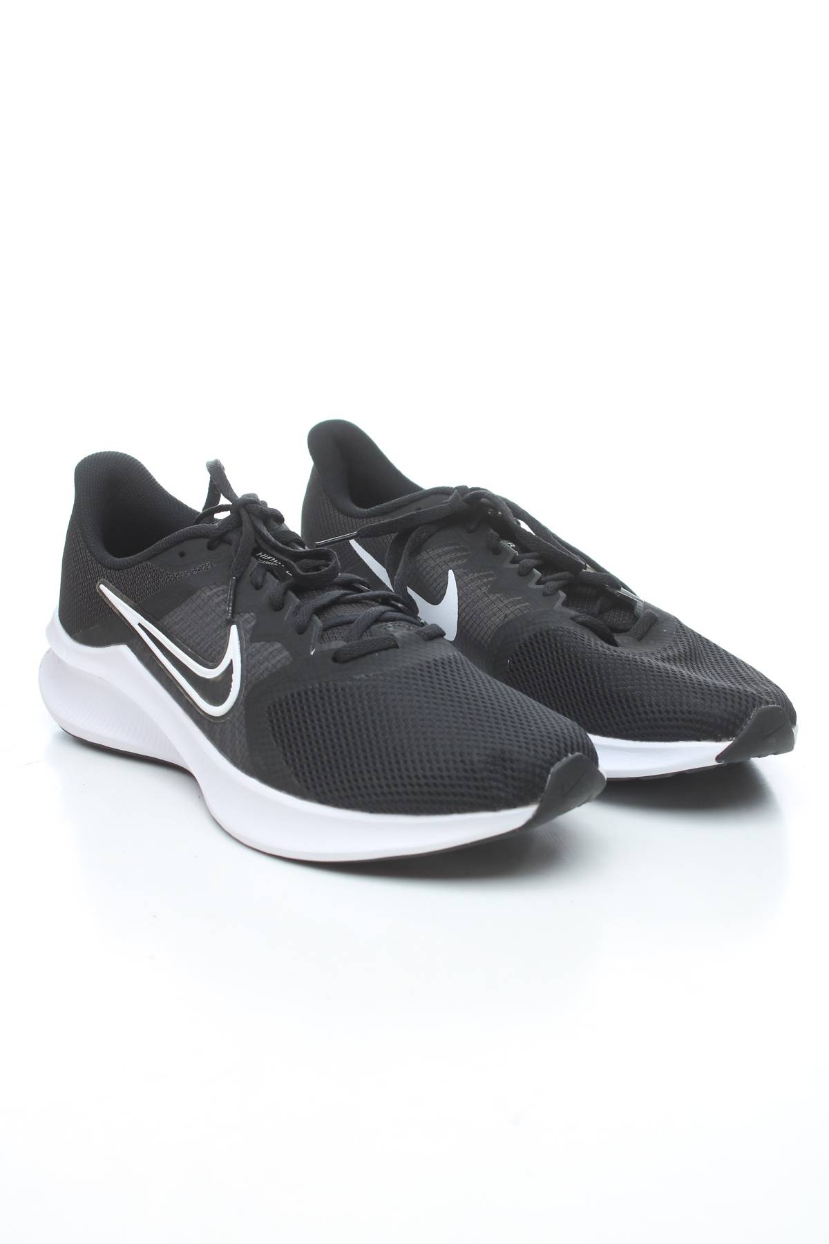 Маратонки Nike3