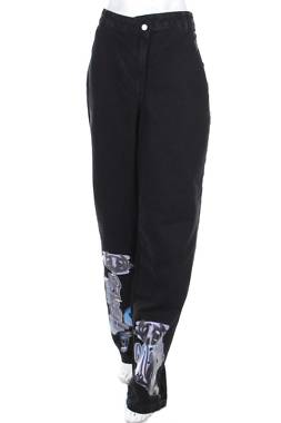 Дамски дънки Boohoo1 - Contour.bg Дамски дънки Boohoo1