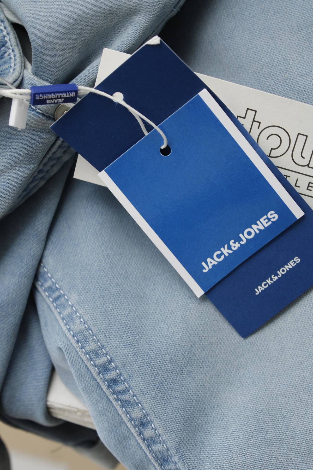Ανδρικά τζιν σορτσάκια Jack & Jones3