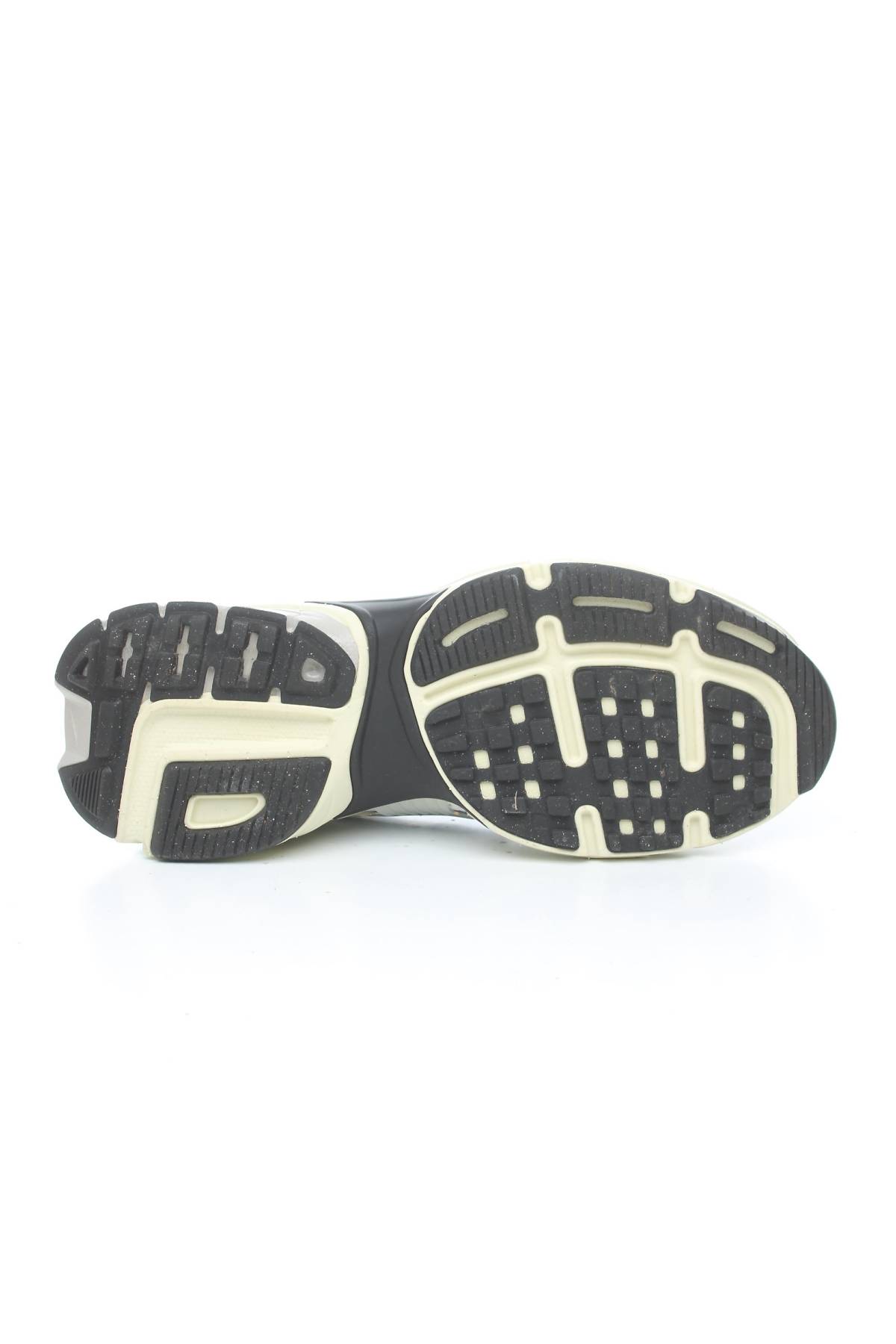 Маратонки Nike4