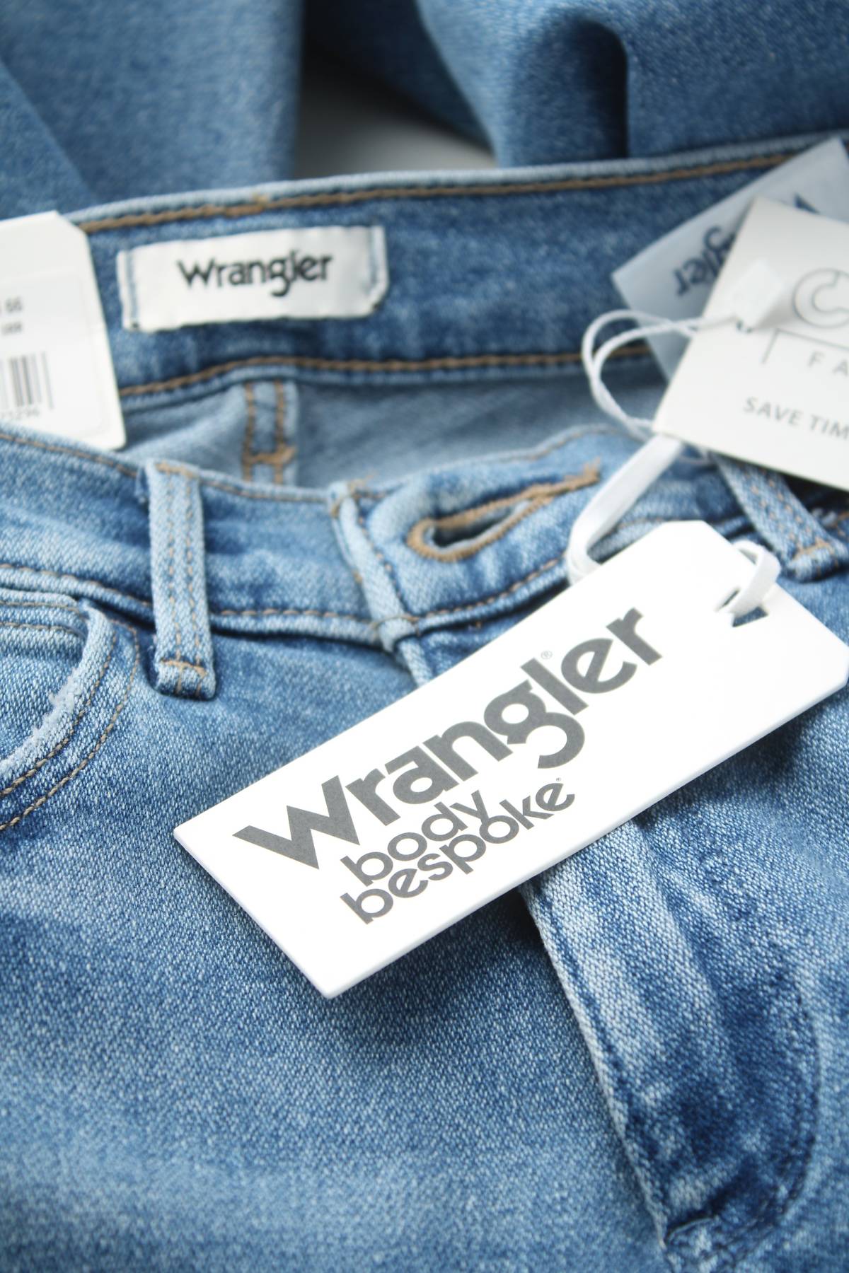 Дамски дънки Wrangler3