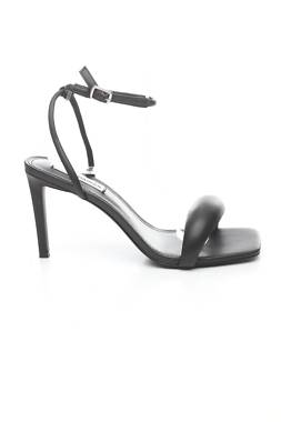 Сандали Steve Madden1