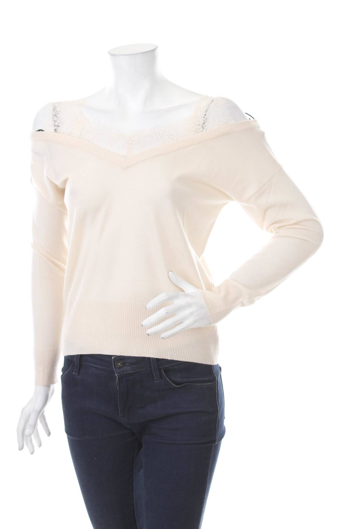 Дамски пуловер Guess1