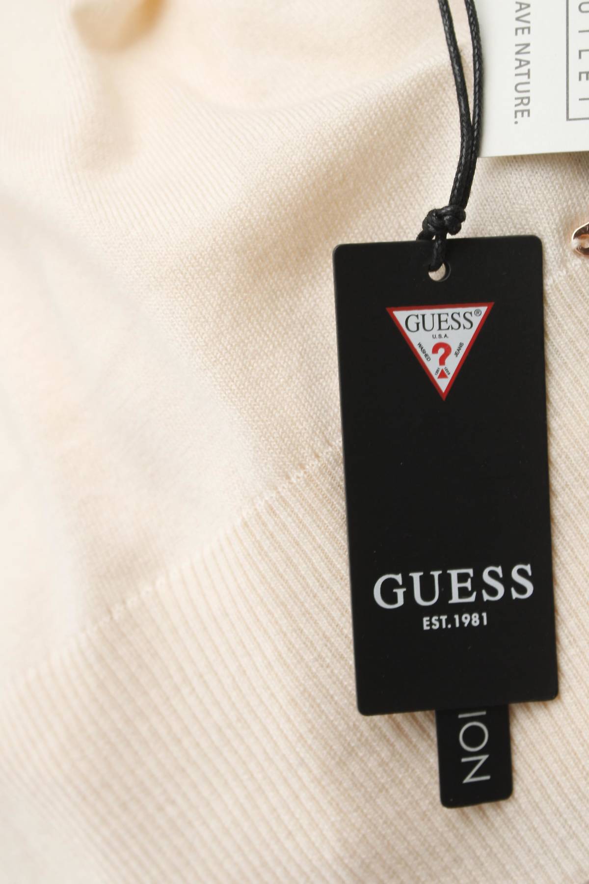 Дамски пуловер Guess3