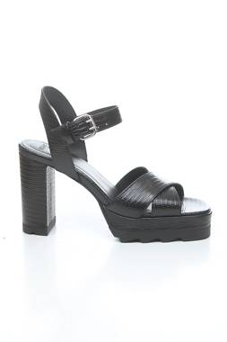 Сандали The Kooples1