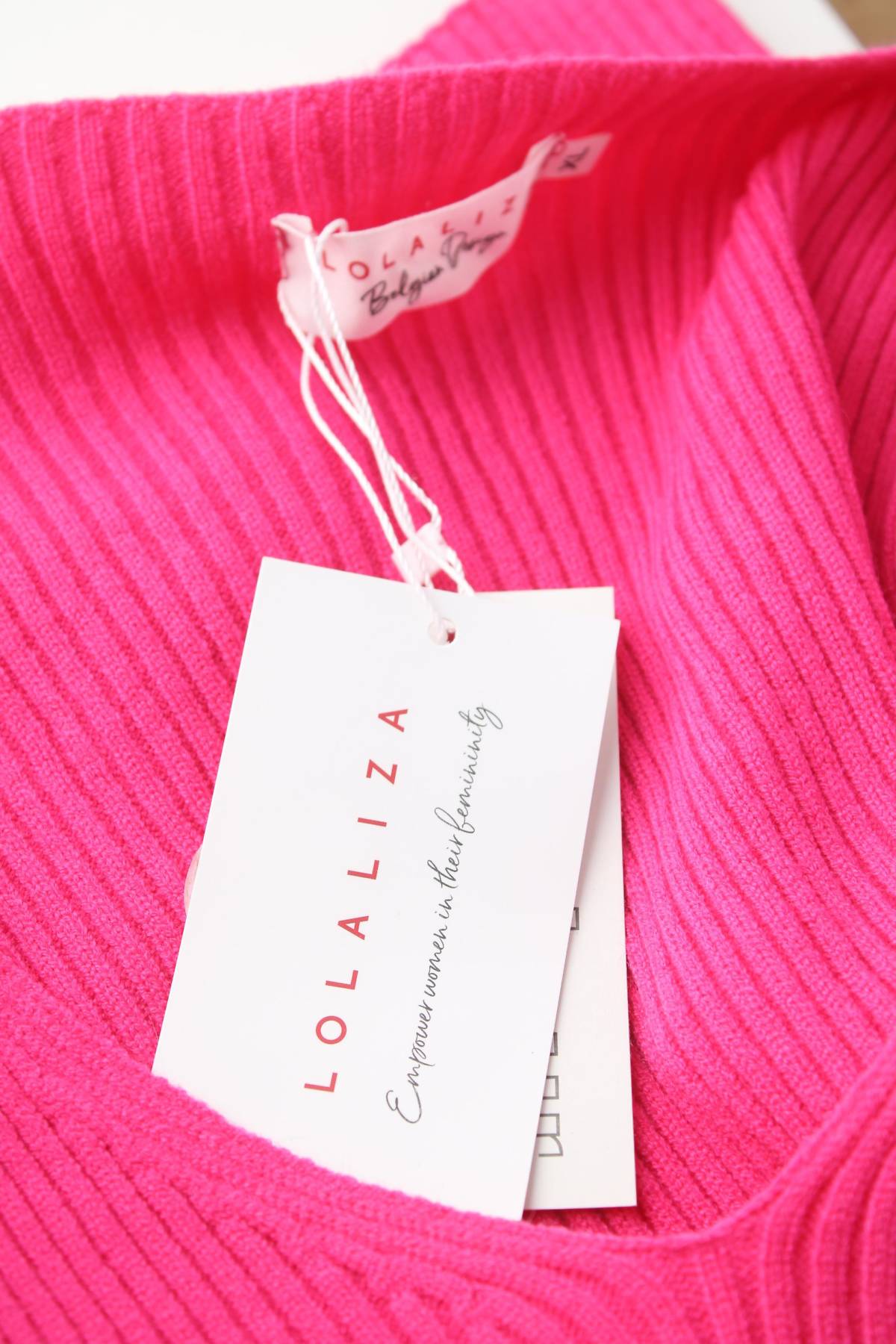 Дамски пуловер Lola Liza3