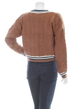 Γυναικείες ζακέτες Guess2