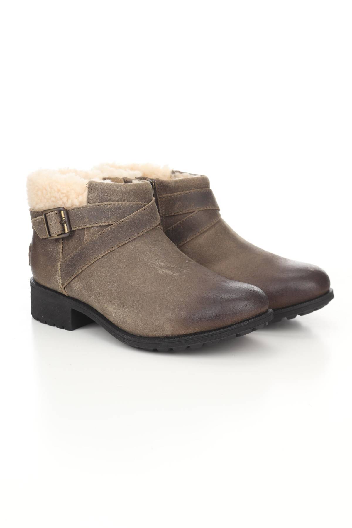 Γυναικεία μποτάκια UGG Australia3