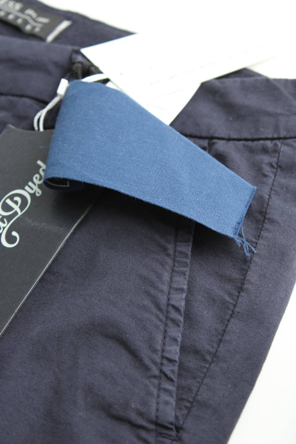 Ανδρικό σορτσάκι Guess3