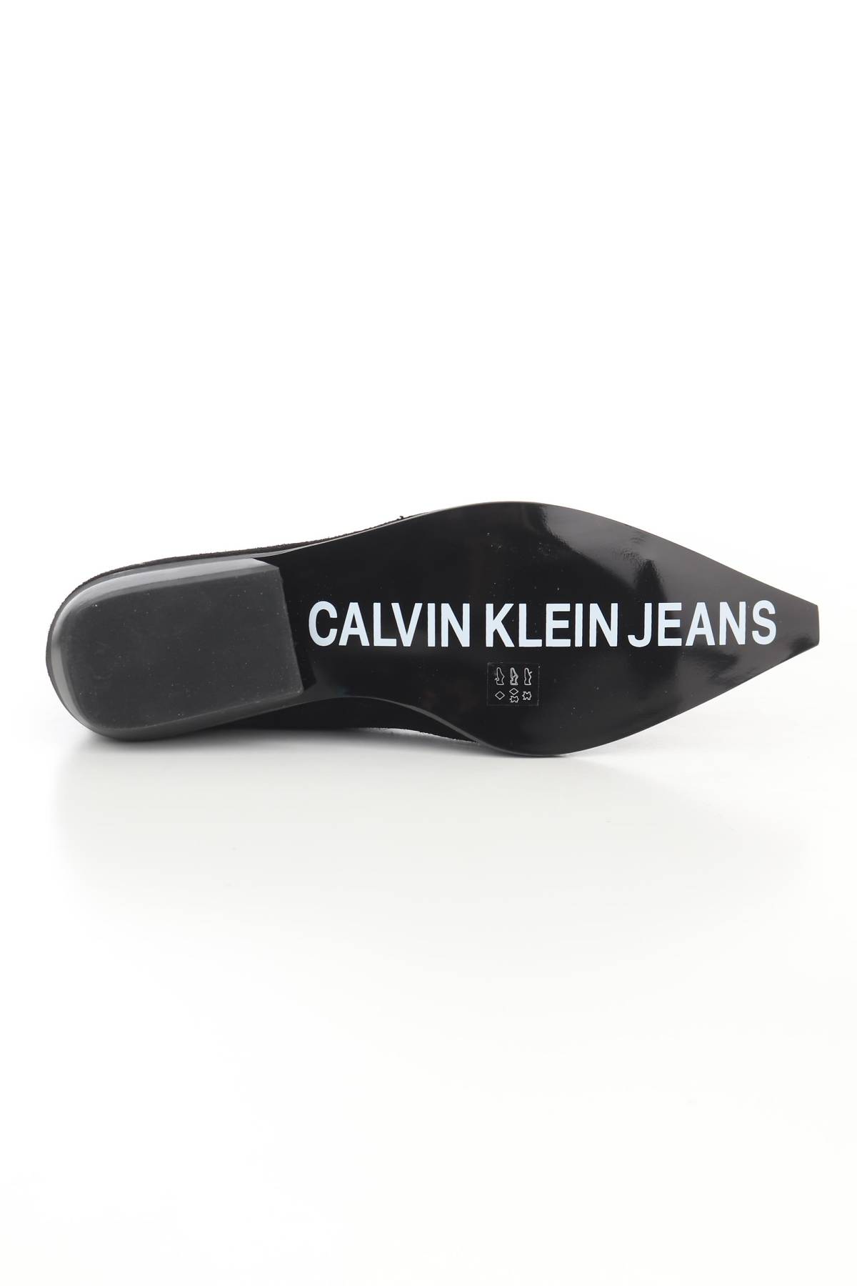 Γυναικεία μποτάκια Calvin Klein Jeans4