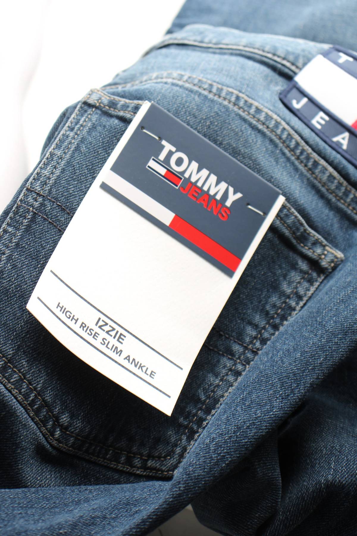 Γυναικεία τζιν Tommy Jeans3