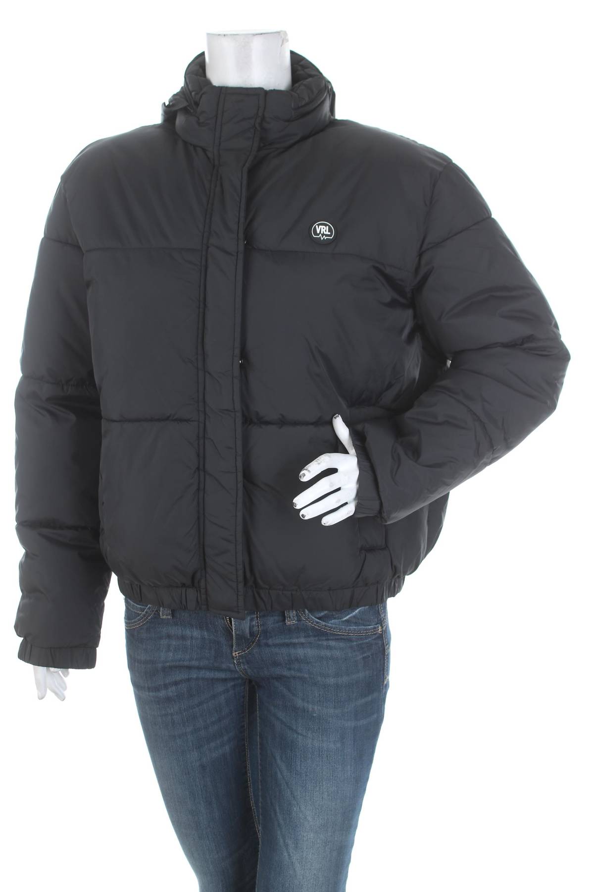 Дамско яке Viral Vibes1