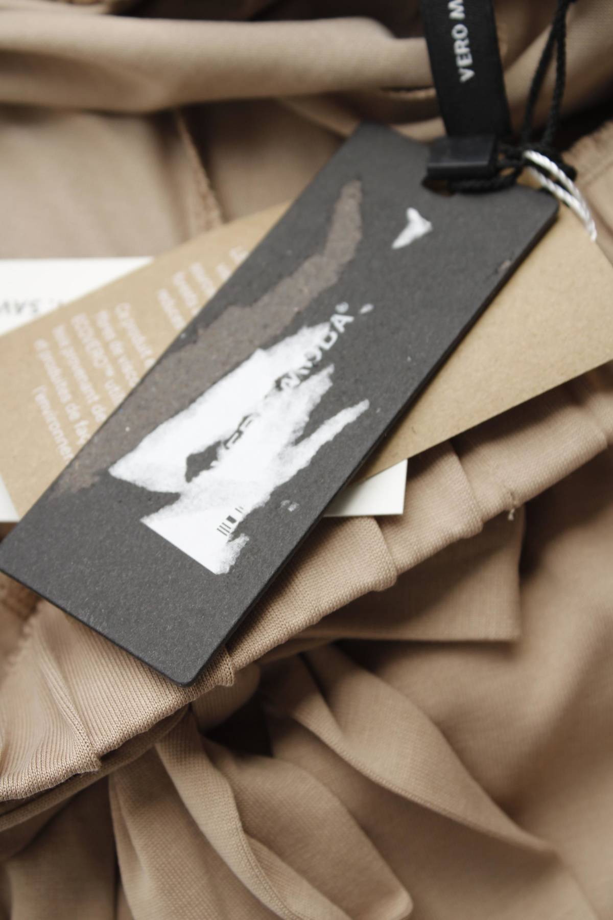 Дамски къс панталон Vero Moda3