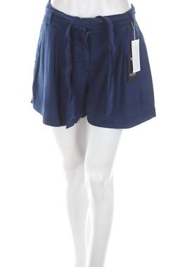 Γυναικείο σορτσάκι Guess1