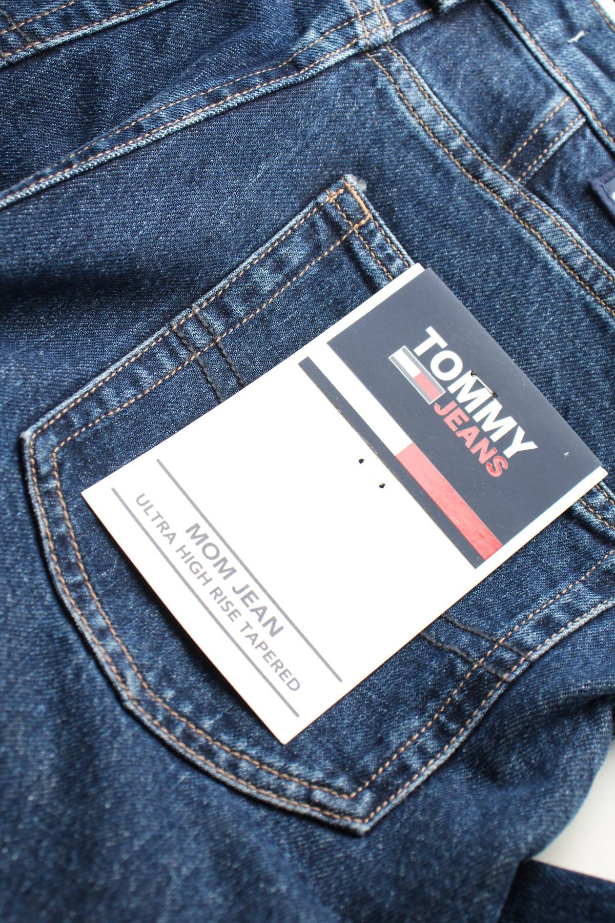 Γυναικεία τζιν Tommy Jeans3