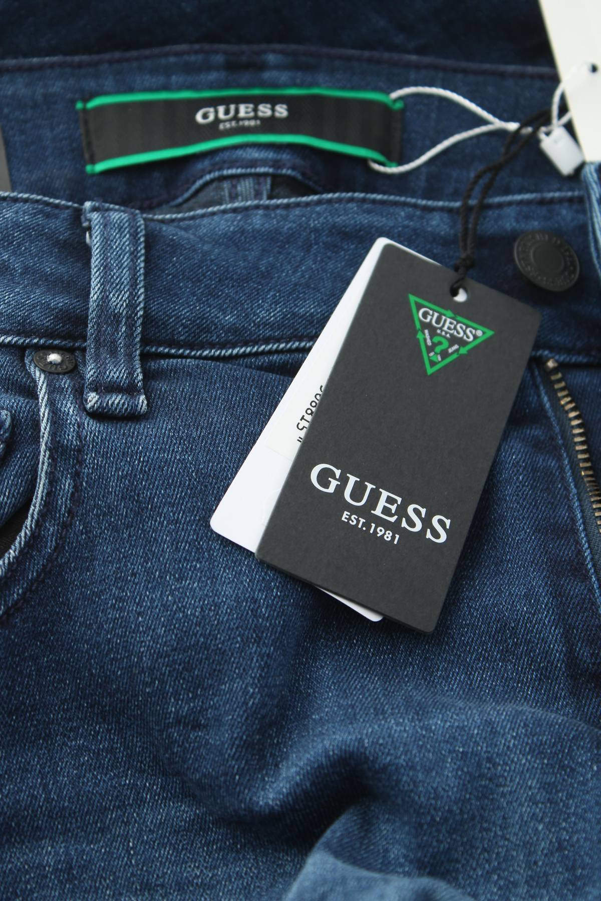 Мъжки дънки Guess3 - Contour.bg Мъжки дънки Guess3