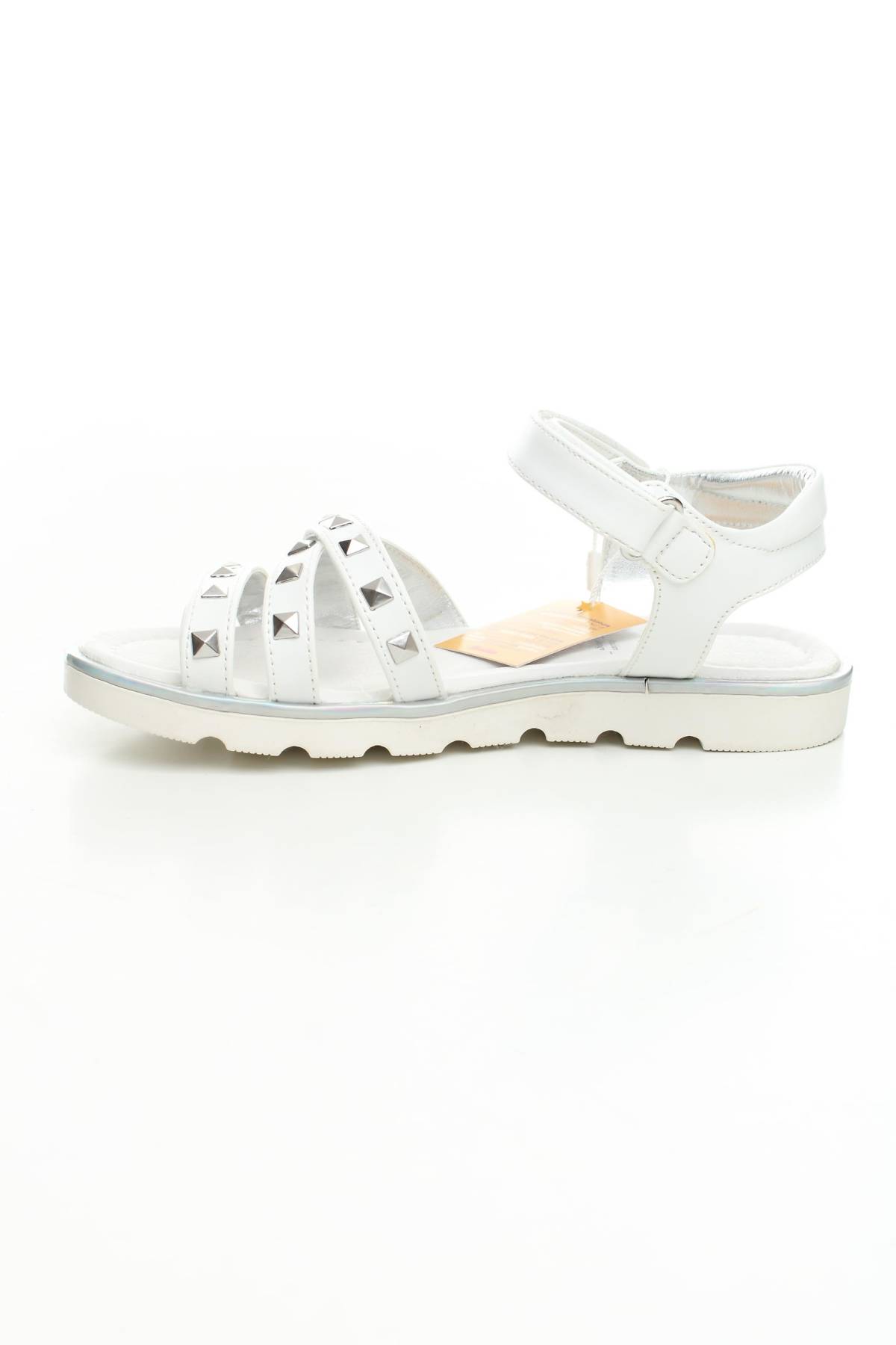 Детски сандали Bata2