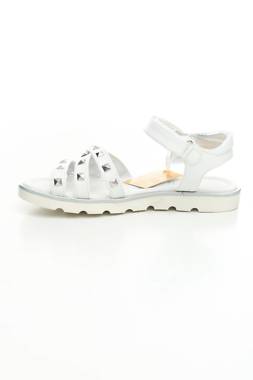 Детски сандали Bata2