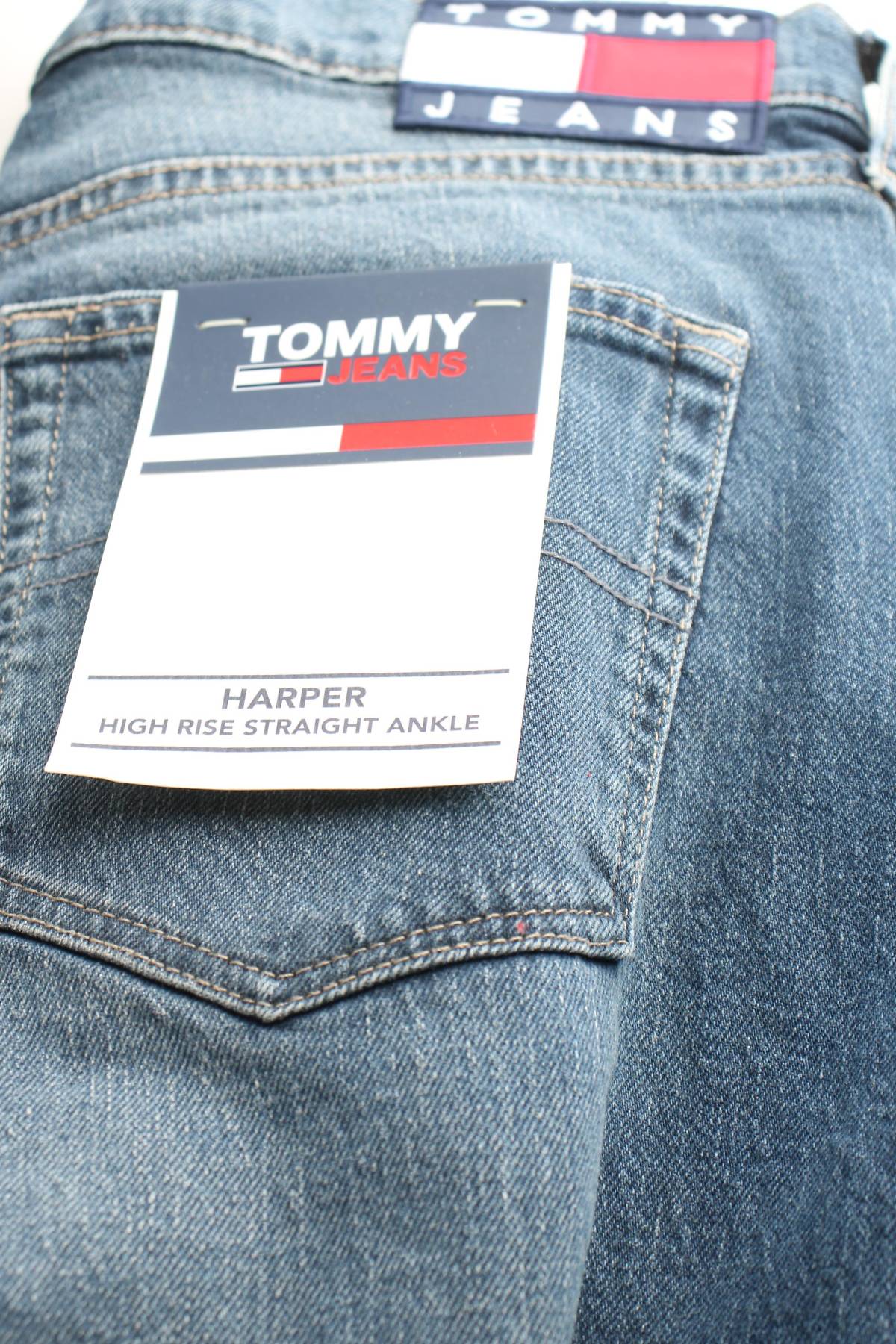 Дамски дънки Tommy Jeans3