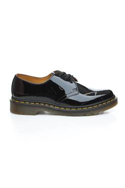 Γυναικεία παπούτσια Dr. Martens1
