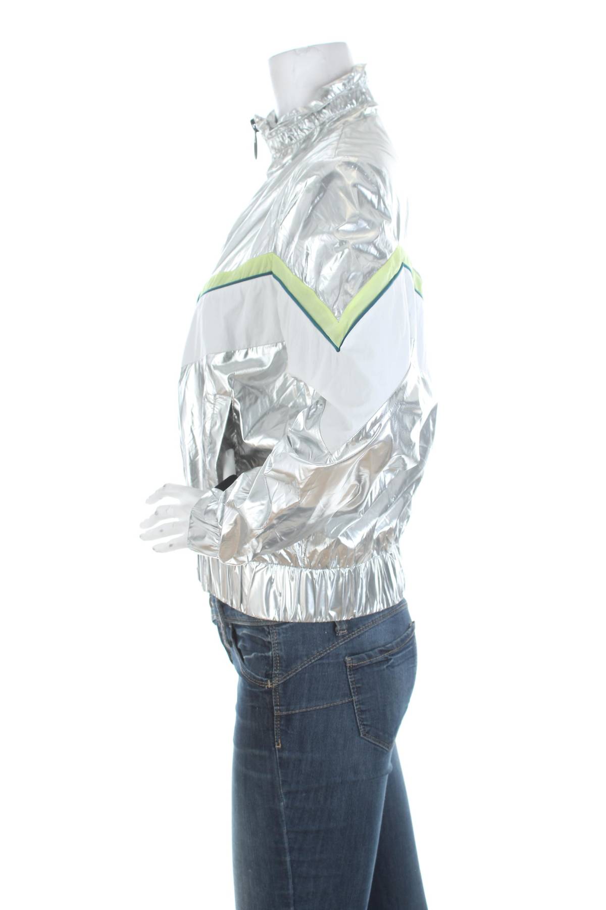 Γυναικείο μπουφάν Guess3