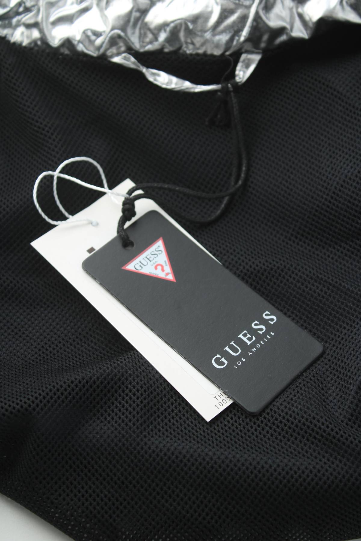 Γυναικείο μπουφάν Guess4