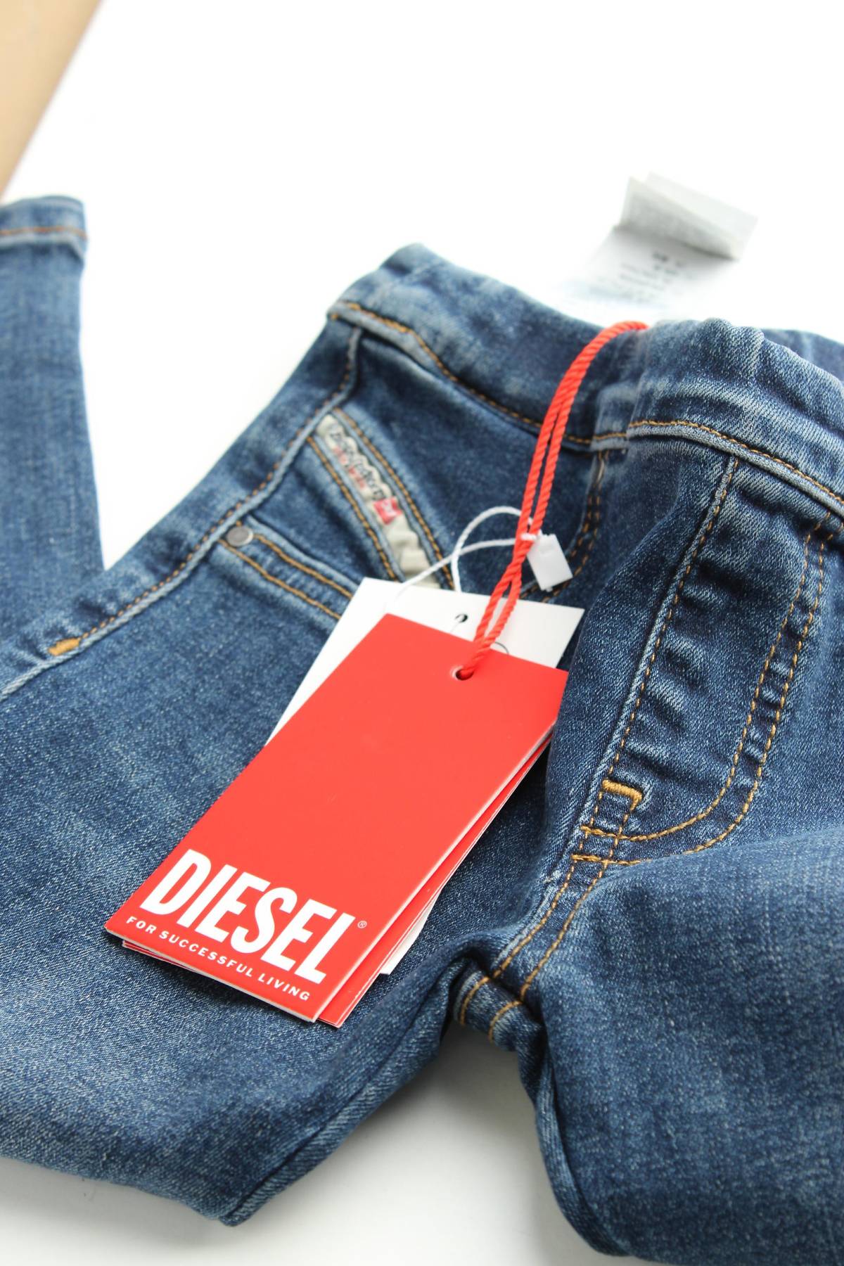 Детски дънки Diesel3