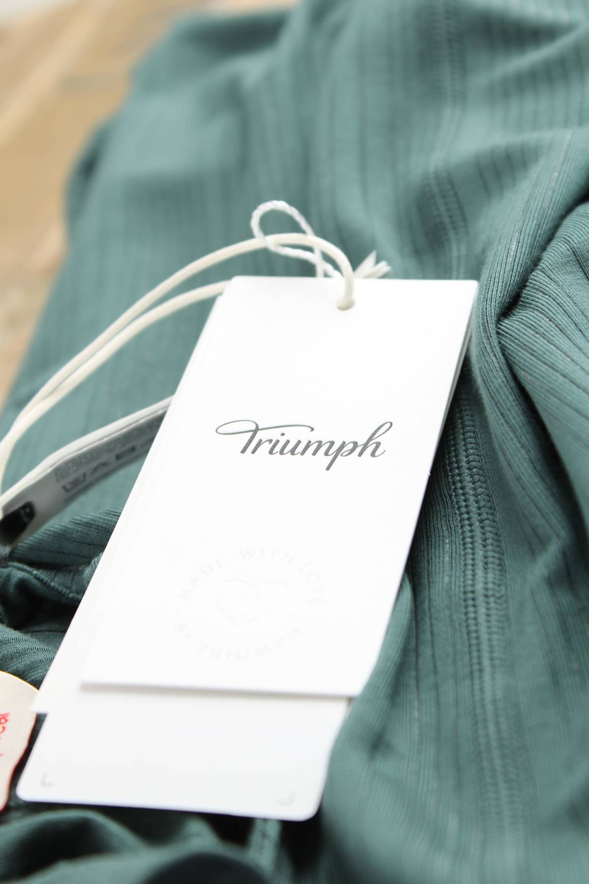 Ρούχα για το σπίτι Triumph3