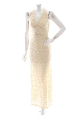 Рокля Guess1