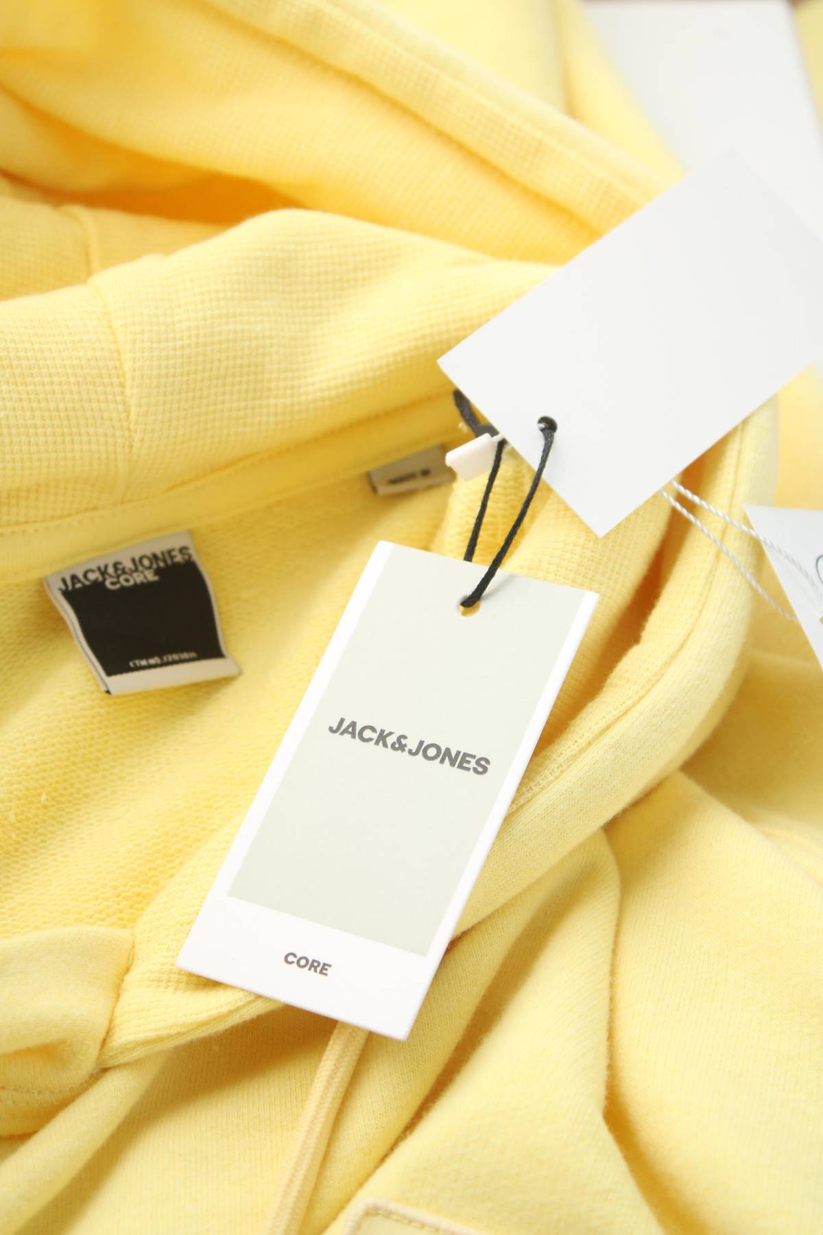 Мъжки суичър Jack & Jones CORE3 - Contour.bg Мъжки суичър Jack & Jones CORE3