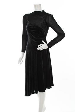Рокля Vero Moda Classic1