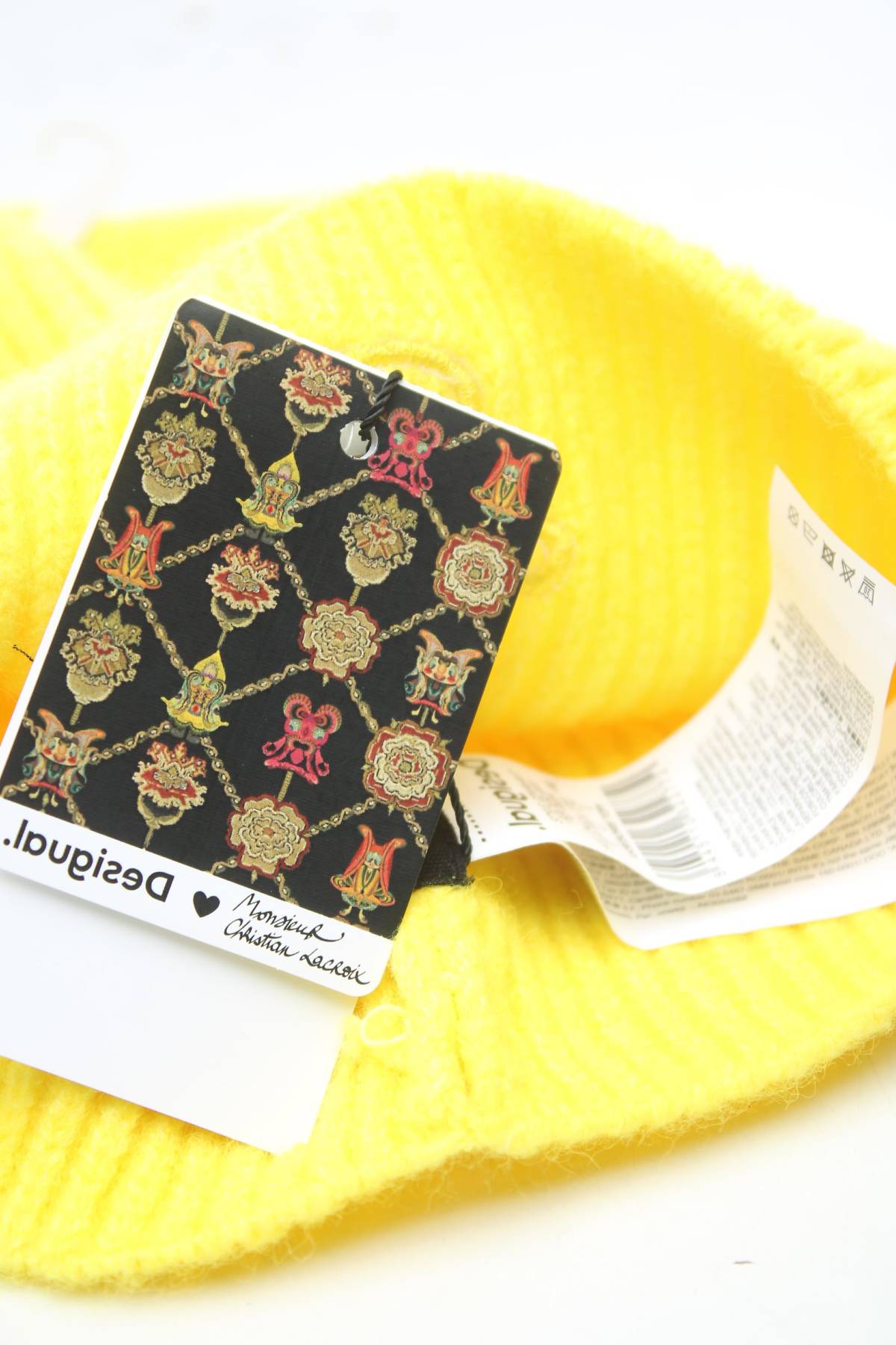 Шапка Desigual3