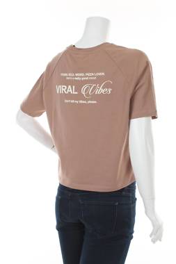 Дамска спортна тениска Viral Vibes2
