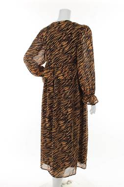 Φορέματα Boohoo2