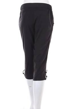 Дамски къс спортен панталон Nike2 - Contour.bg Дамски къс спортен панталон Nike2
