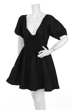 Рокля Boohoo1 - Contour.bg Рокля Boohoo1