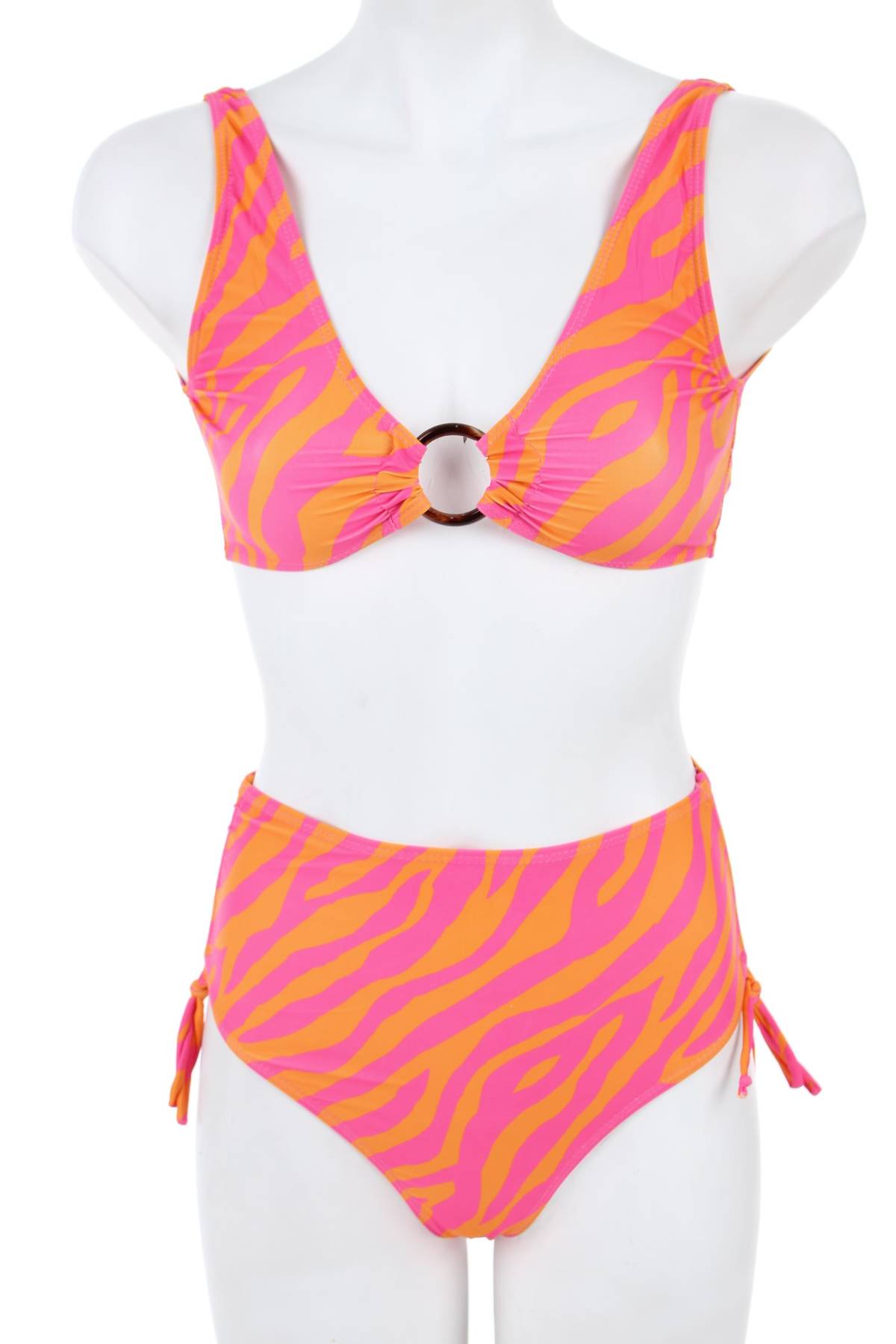 Бански костюм Boohoo1 - Contour.bg Бански костюм Boohoo1