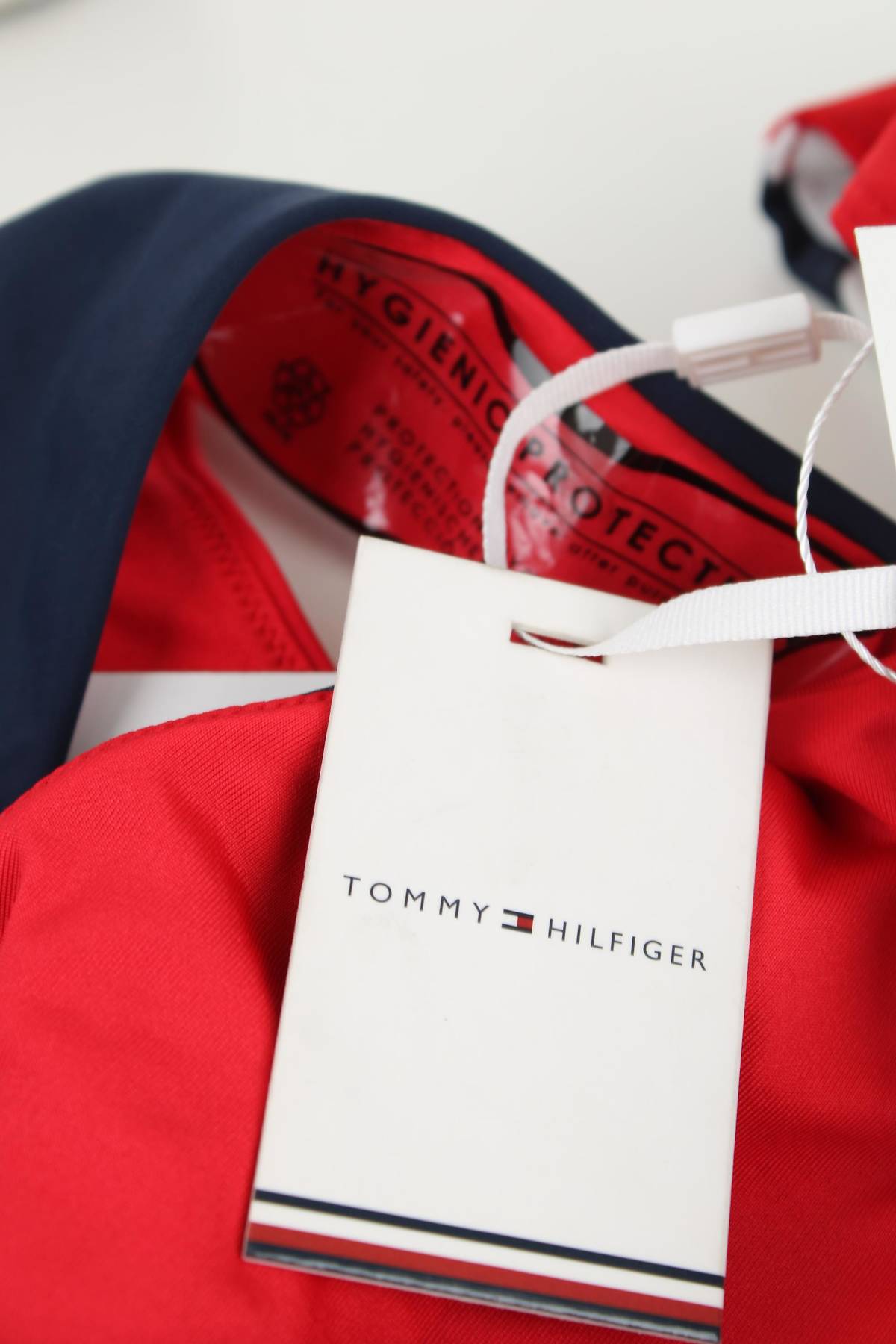 Σετ μαγιό Tommy Hilfiger3 - Contourshop.gr Σετ μαγιό Tommy Hilfiger3