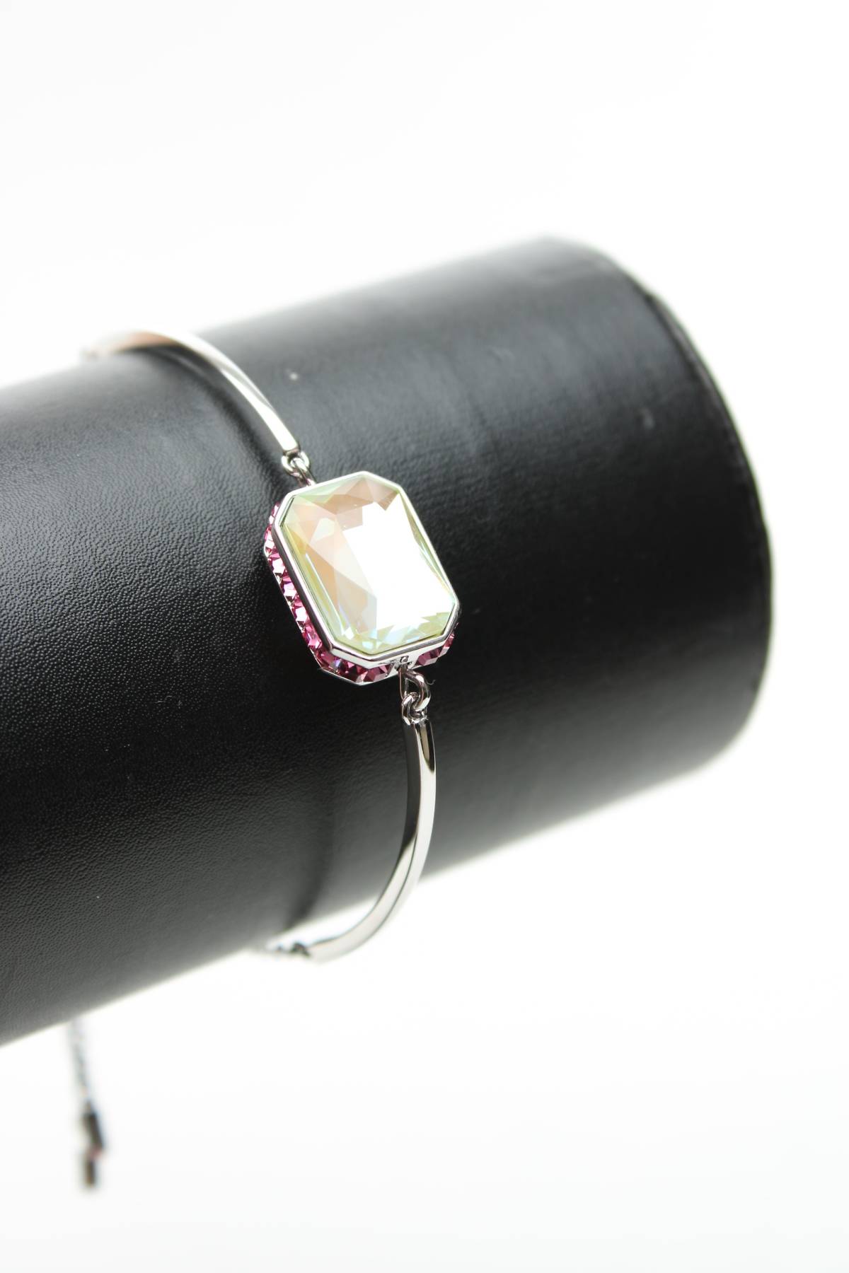 Гривна Swarovski1