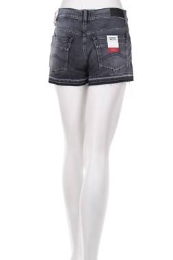 Дамски къси дънки Tommy Jeans2 - Contour.bg Дамски къси дънки Tommy Jeans2