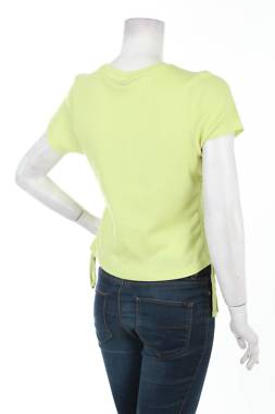 Γυναικεία μπλούζα Guess2