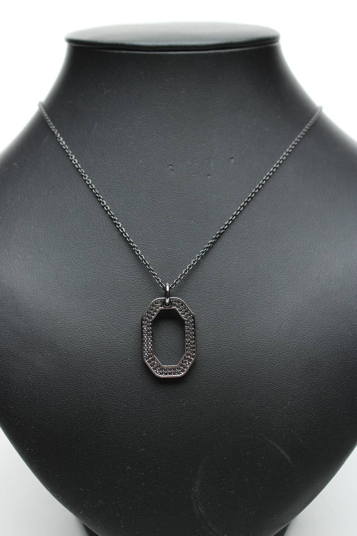 Колие Swarovski2