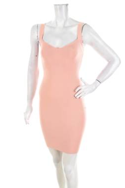 Рокля Guess1