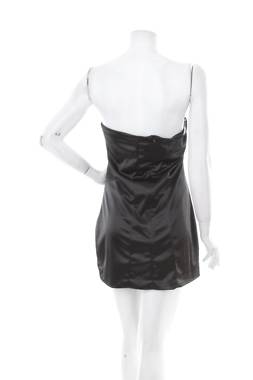 Φορέματα Boohoo2