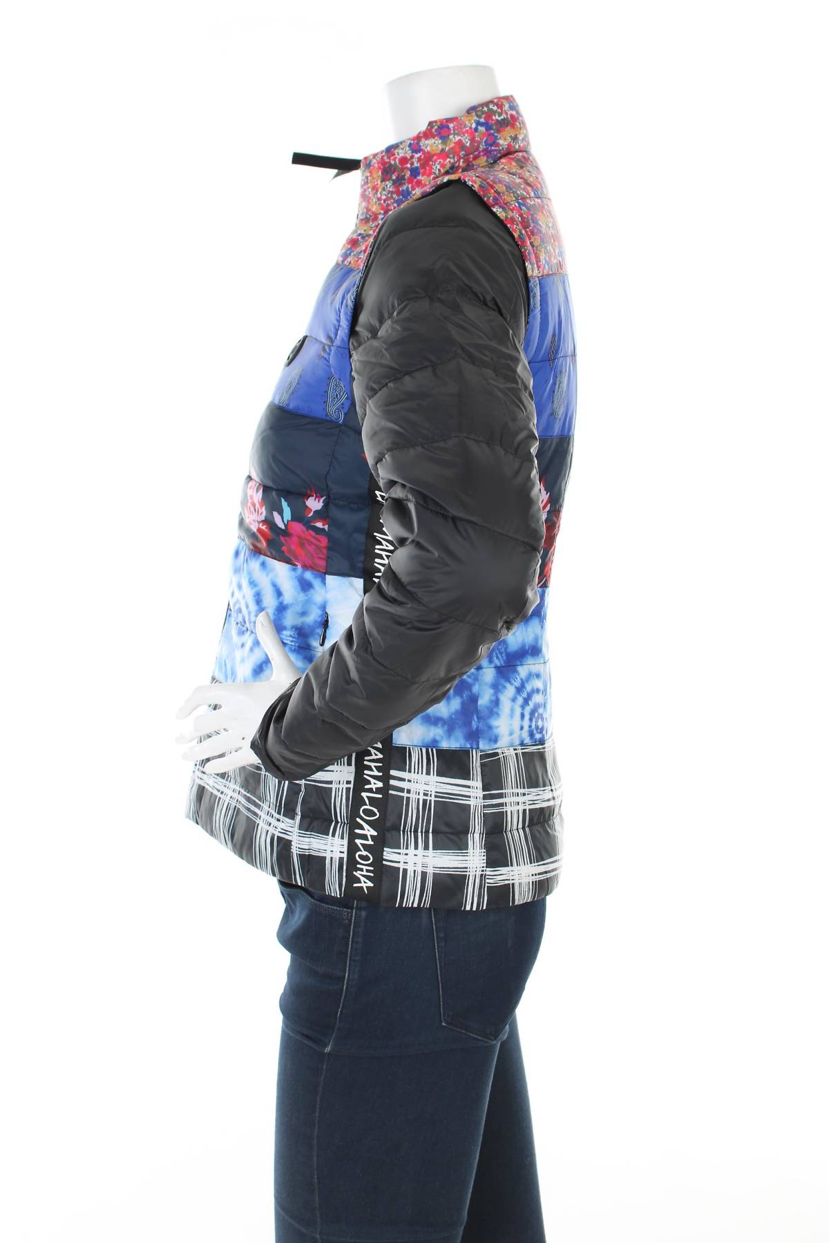 Преходно яке Desigual3