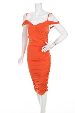 Рокля Boohoo1